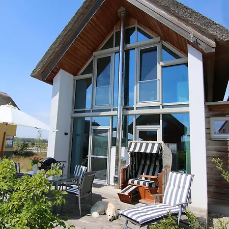 Ostsee - Reetdachhaus Nr 9 Emma Im Ferienhaus Heiligenhafen